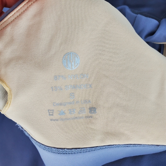 Til you collapse SET resilient avidity legging bra - Picture 7 of 10